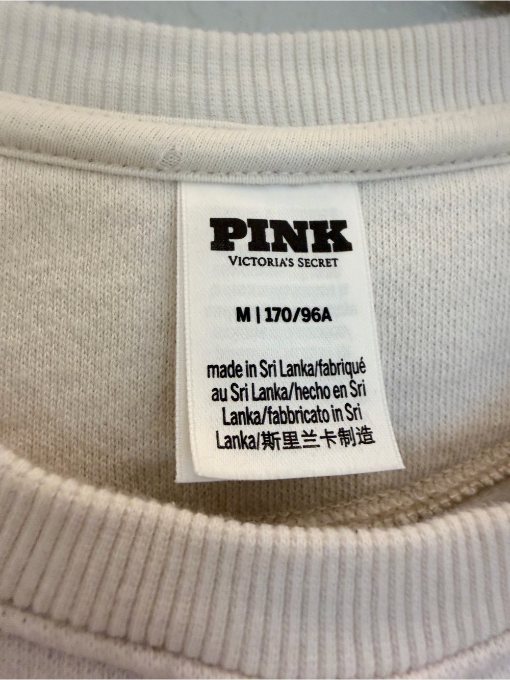 PINK Victoria’s Secret Aspen Ski Club Graphic Crewneck M - Picture 5 of 7